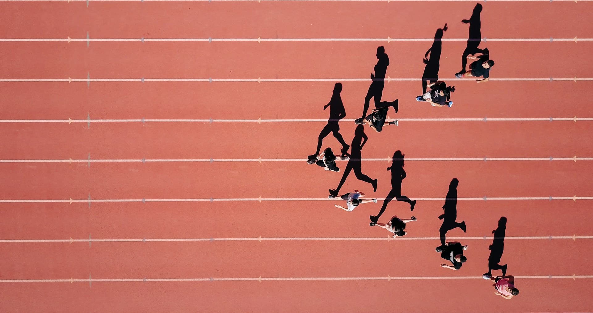 Gambar utama artikel: Cara Latihan 5K Pertama: Panduan Lengkap untuk Pemula